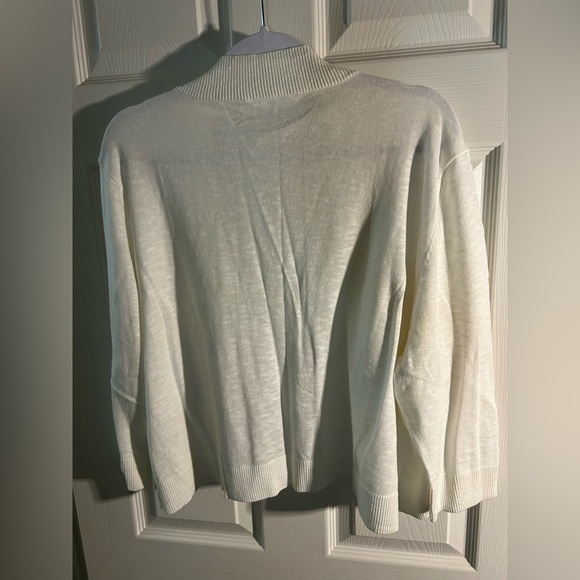 New in Bag Soft Surroundings White Women's Sweater - Picture 2 of 3
